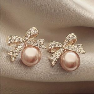 Champagne Pearl Bow Earrings